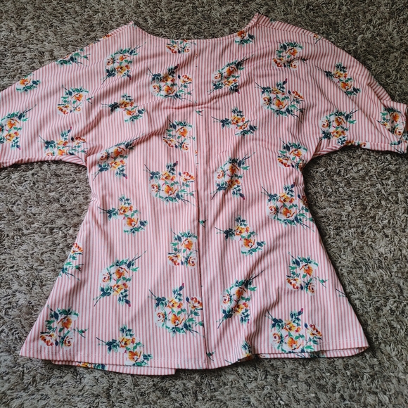 Floral Striped Top - fitted - Picture 3 of 3